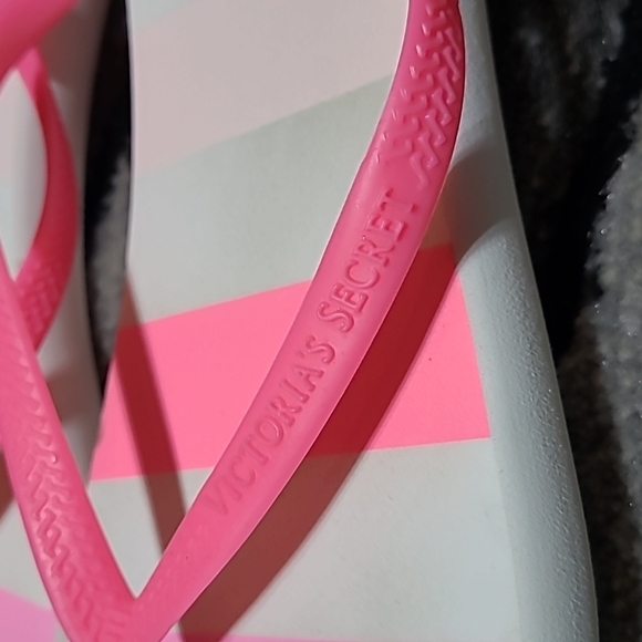 VICTORIA SECRET LOGO SIGNATURE STRIPES FLIP FLOPS SANDALS - Picture 9 of 11